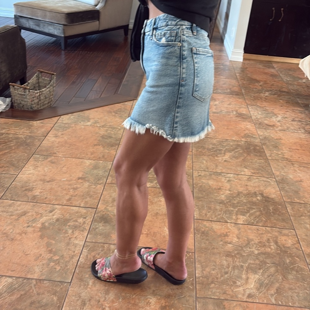 Good American denim skirt - Picture 7 of 7